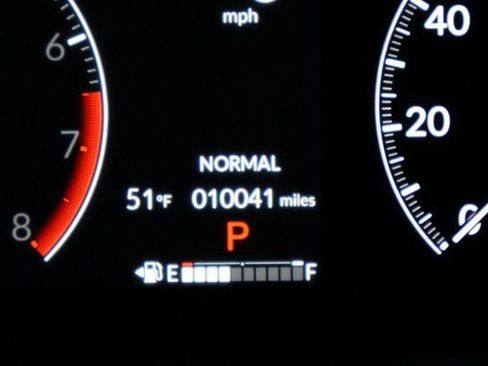 Used 2025 Honda CR-V EX image 29