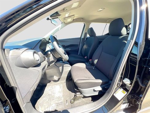 New 2025 Nissan Kicks Play S image 19
