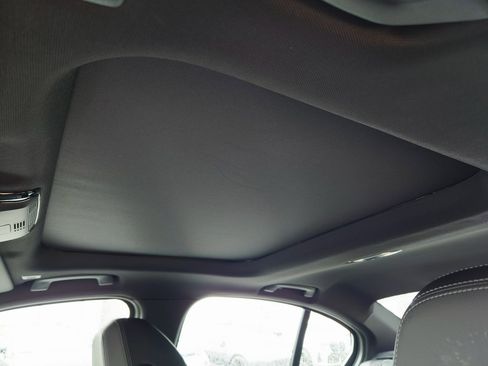 Used 2025 BMW 330i Sedan w/ Parking Assistance Package image 19