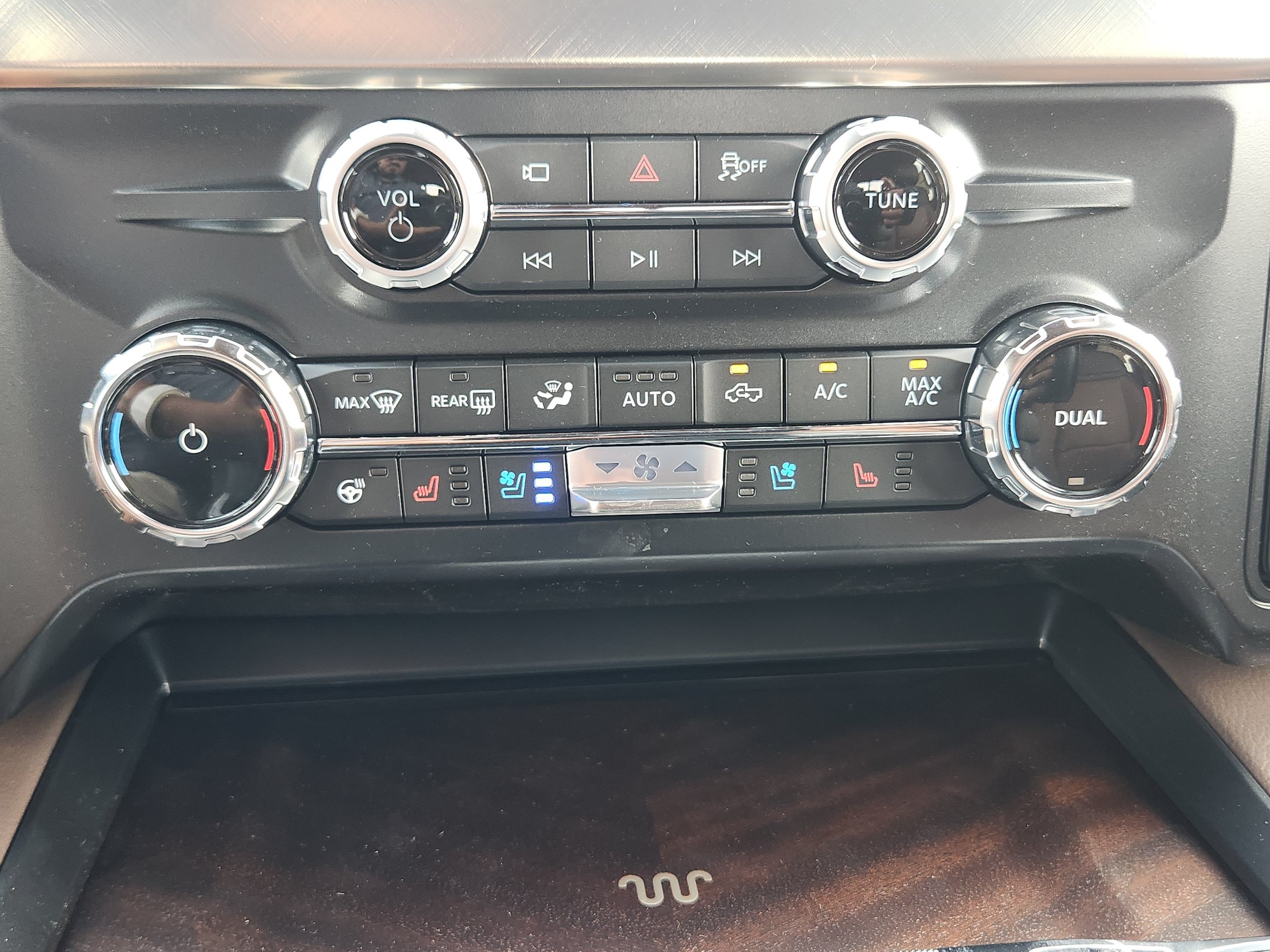 New 2026 Ford F350 King Ranch w/ FX4 Off-Road Package AWD/4WD image 14