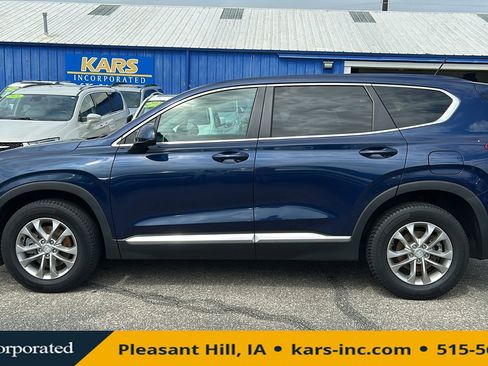 Used 2019 Hyundai Santa Fe SE image 1