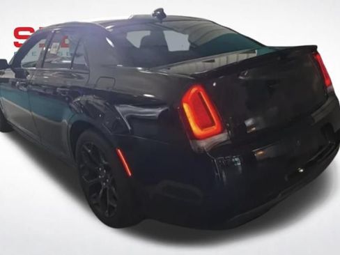 Used 2019 Chrysler 300 S w/ S Model Appearance Package RWD image 5