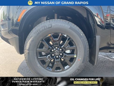 New 2026 Nissan Frontier SV w/ SV Convenience Package AWD/4WD image 9