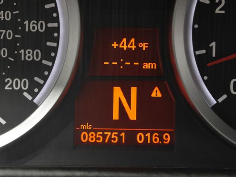 Used 2011 BMW M3 Coupe image 27