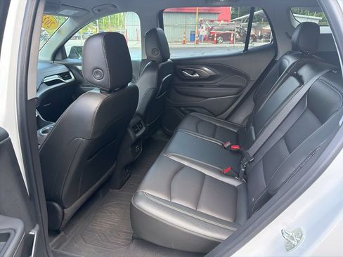 Used 2022 GMC Terrain SLT w/ Tech Package AWD/4WD image 12