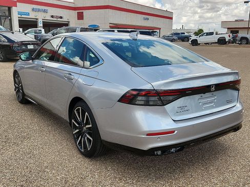 Used 2025 Honda Accord Touring image 3