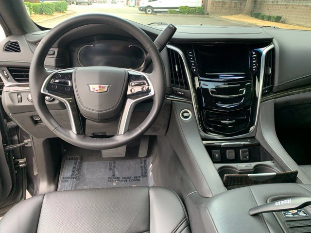 Used 2018 Cadillac Escalade Platinum AWD/4WD image 20