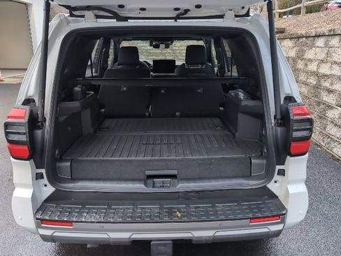 Used 2025 Toyota 4Runner Limited image 30