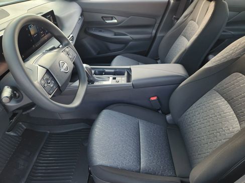 New 2026 Nissan Sentra SV w/ Floor Mat Package FWD image 9
