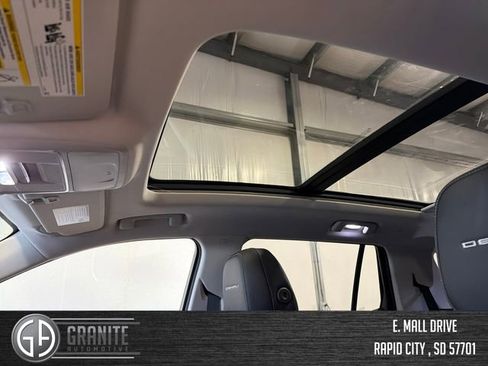 New 2026 GMC Terrain Denali image 21