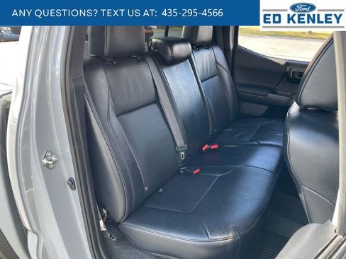 Used 2019 Toyota Tacoma TRD Off-Road image 27