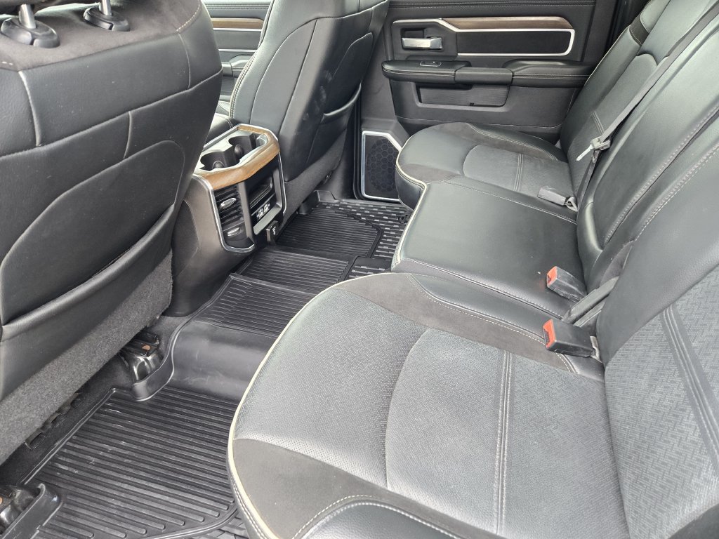 Used 2024 RAM 2500 Laramie AWD/4WD image 32