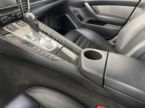 Certified 2014 Porsche Panamera AWD/4WD image 31