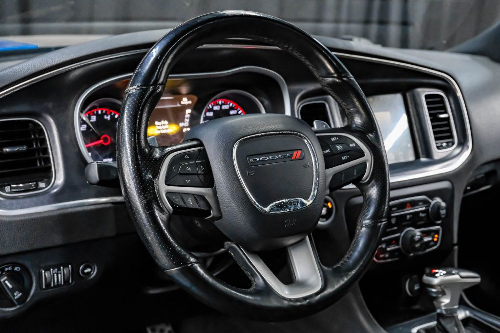 Used 2015 Dodge Charger R/T Scat Pack RWD image 18