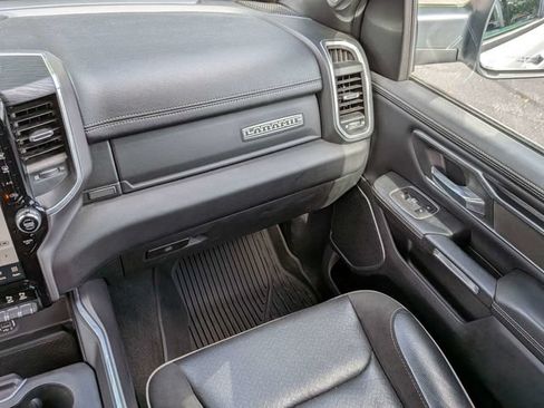 Used 2023 RAM 1500 Laramie AWD/4WD image 19