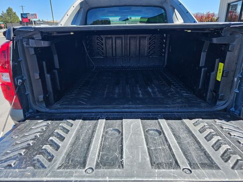 Used 2011 Chevrolet Avalanche LTZ AWD/4WD image 8