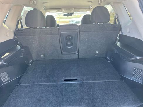 Used 2020 Nissan Rogue SV AWD/4WD image 32