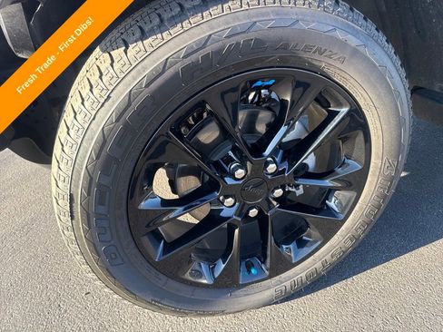 Used 2022 Jeep Wrangler Unlimited Sahara w/ Cold Weather Group image 25