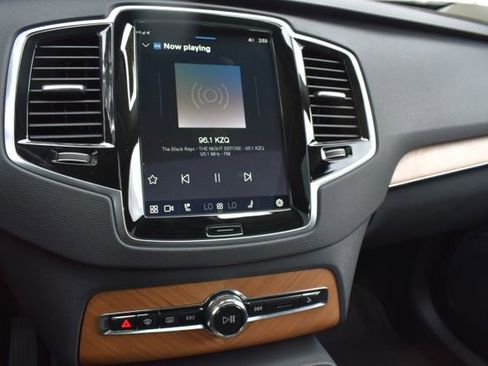 New 2024 Volvo XC90 T8 Plus w/ Protection Package Premier image 30