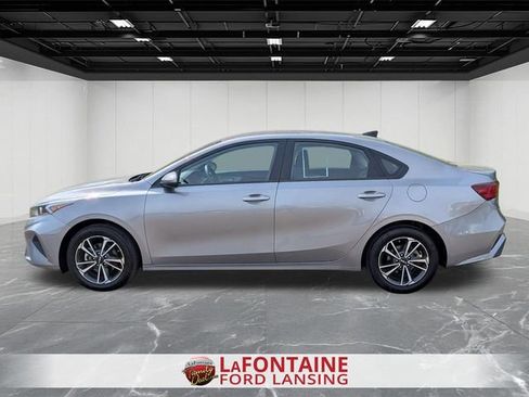 Used 2024 Kia Forte LXS FWD image 2