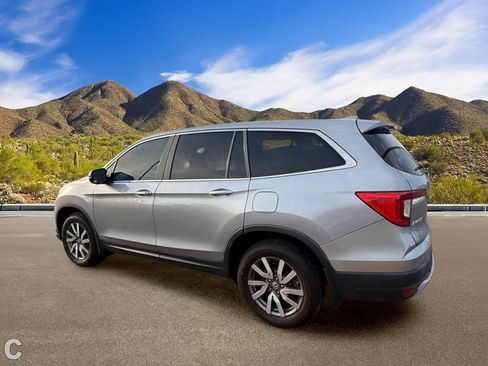 Used 2021 Honda Pilot EX image 3