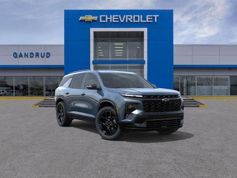 New 2026 Chevrolet Traverse RS w/ LPO, Floor Liner Package image 25