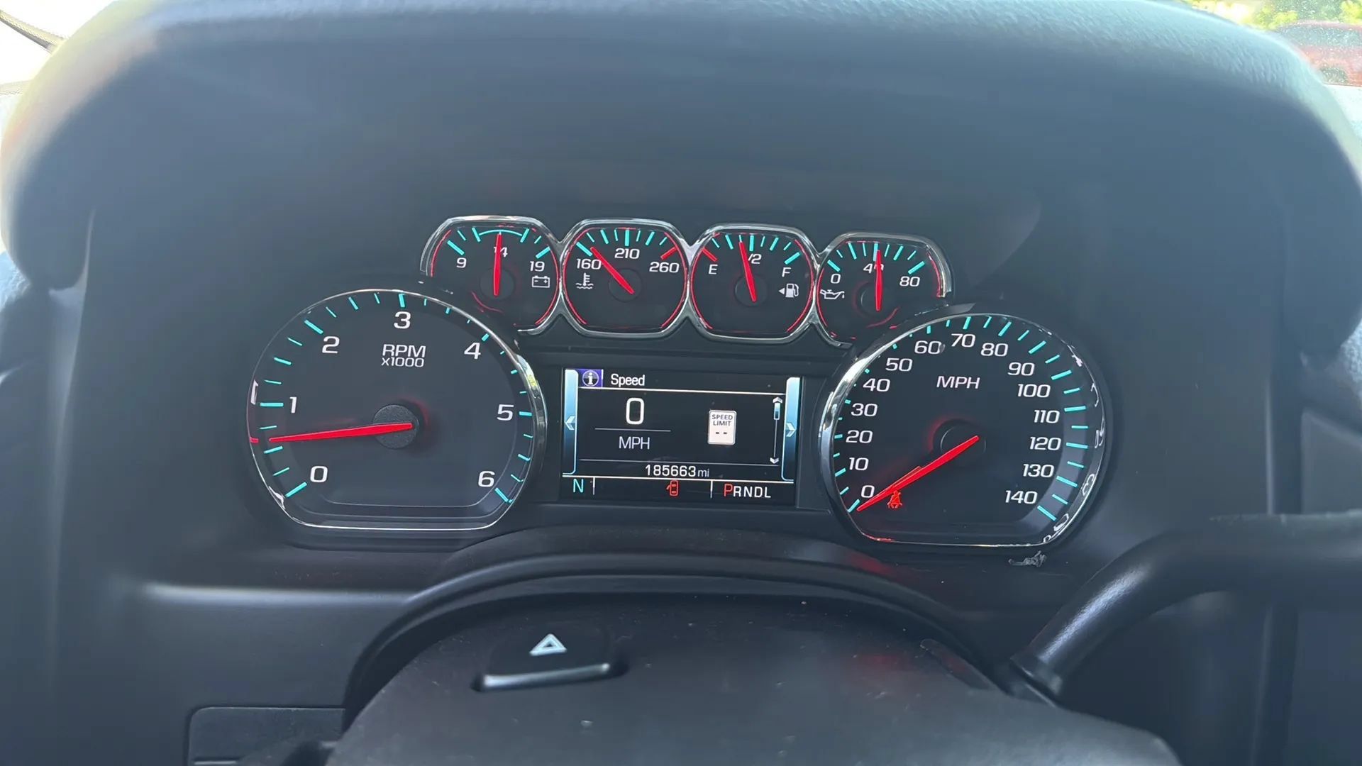 Used 2018 Chevrolet Suburban LT AWD/4WD image 18