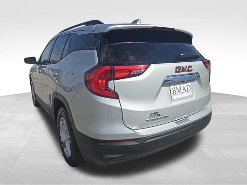 Used 2019 GMC Terrain SLE w/ Driver Convenience Package image 11