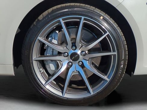 New 2026 Genesis G70 2.5T image 10