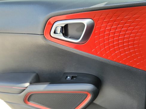 Certified 2025 Kia Soul GT-Line w/ GT-Line Technology Package FWD image 13