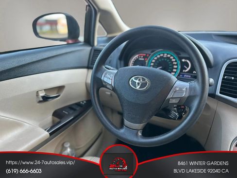 Used 2012 Toyota Venza LE w/ LE Convenience Pkg FWD image 16