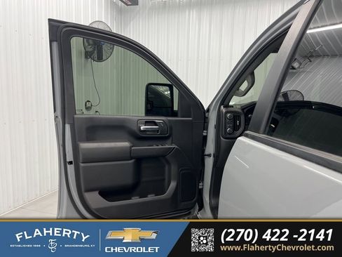 Used 2025 Chevrolet Silverado 2500 Custom w/ Custom Value Package image 8