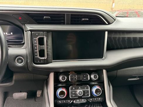 Used 2022 GMC Yukon Denali AWD/4WD image 20