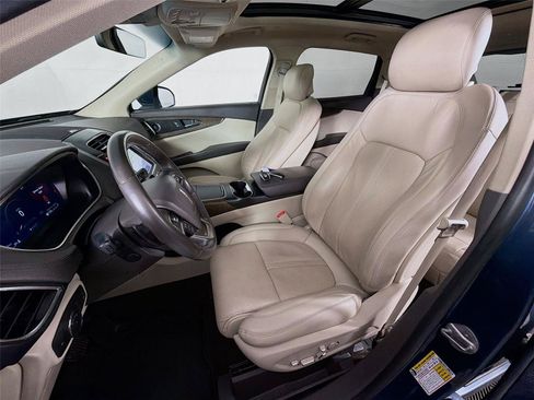 Used 2019 Lincoln Nautilus Reserve AWD/4WD image 2