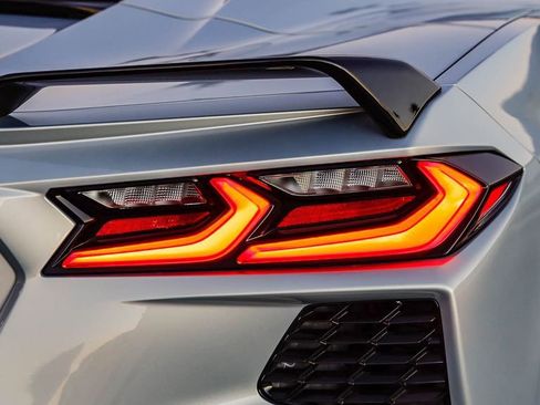 Used 2022 Chevrolet Corvette Stingray w/ Z51 Performance Package image 10