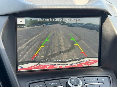 Used 2019 Ford Escape SE FWD image 20