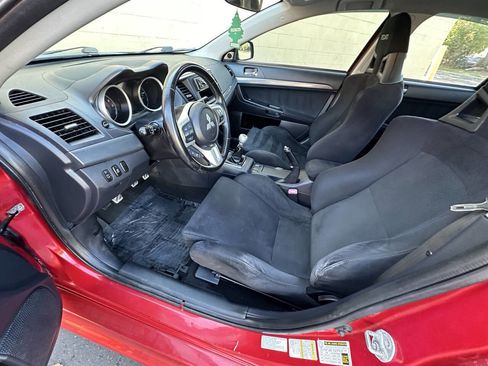 Used 2011 Mitsubishi Lancer Evolution GSR image 8