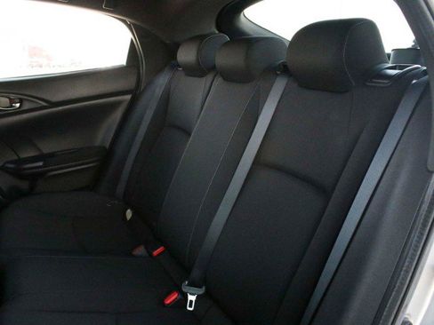 Used 2021 Jeep Grand Cherokee Laredo image 31