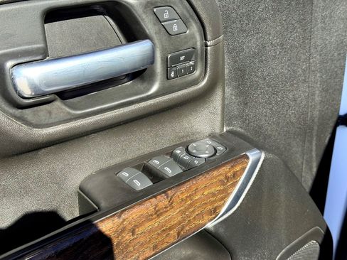 Used 2021 GMC Sierra 3500 Denali w/ Denali Ultimate Package image 17