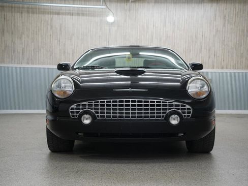 Used 2002 Ford Thunderbird image 2