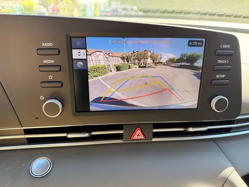 Used 2025 Hyundai Elantra Sport FWD image 22