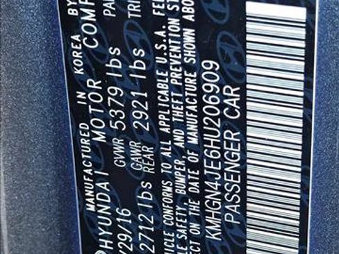 Used 2017 Genesis G80 3.8 w/ Option Group 03 image 24