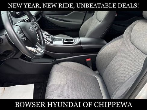 Used 2021 Hyundai Santa Fe SEL w/ Convenience Package image 9