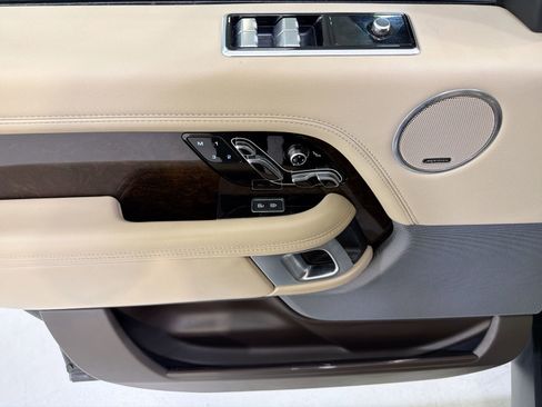 Used 2022 Land Rover Range Rover Westminster Edition image 12