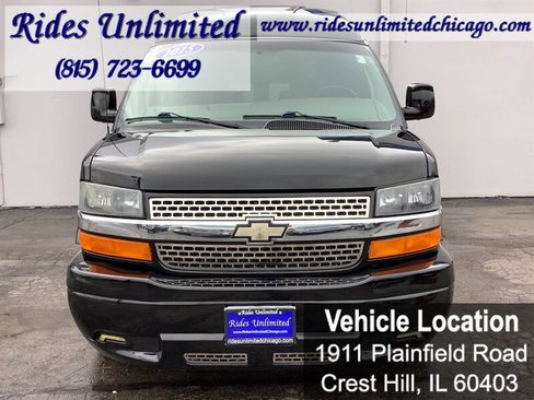 Used 2015 Chevrolet Express 2500 Extended RWD image 14