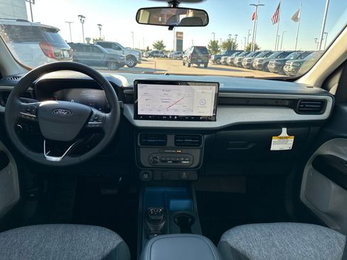 New 2025 Ford Maverick XLT w/ XLT Luxury Package image 12
