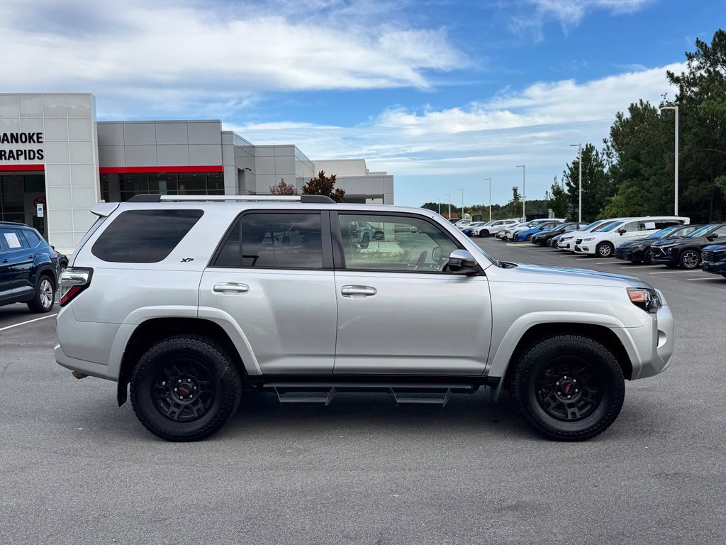 Used 2019 Toyota 4Runner SR5 RWD image 9
