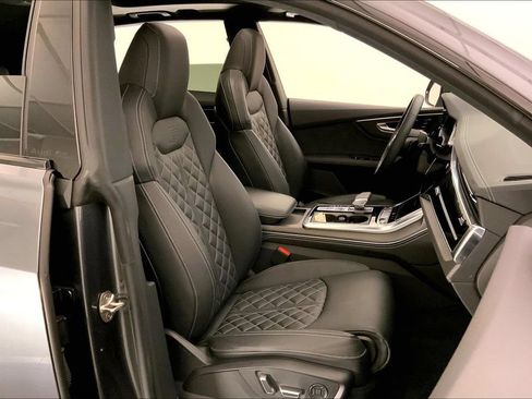 Used 2024 Audi SQ8 Premium Plus AWD/4WD image 6