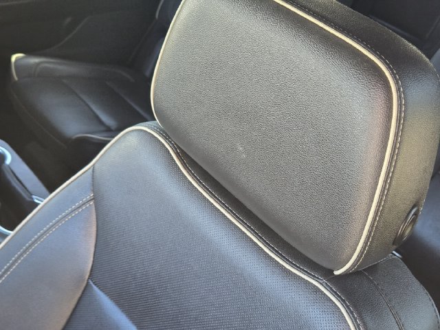 Used 2022 Chevrolet Tahoe Premier RWD image 16