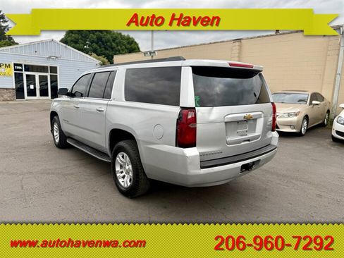 Used 2017 Chevrolet Suburban LT AWD/4WD image 7
